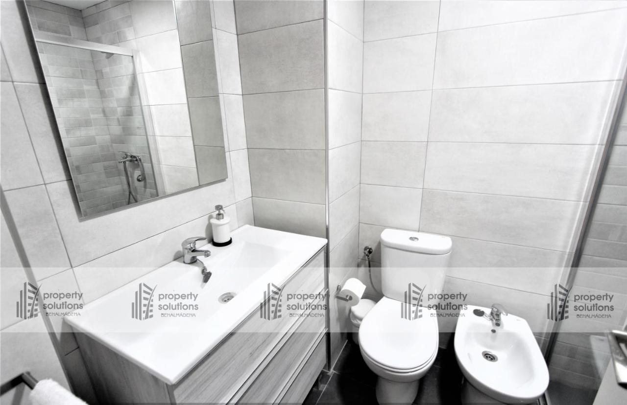 Apartamento Torremolinos - A 600M De La Playa De La Carihuela - Piscina - Parking Gratis - Excelente Conexion Wifi Экстерьер фото
